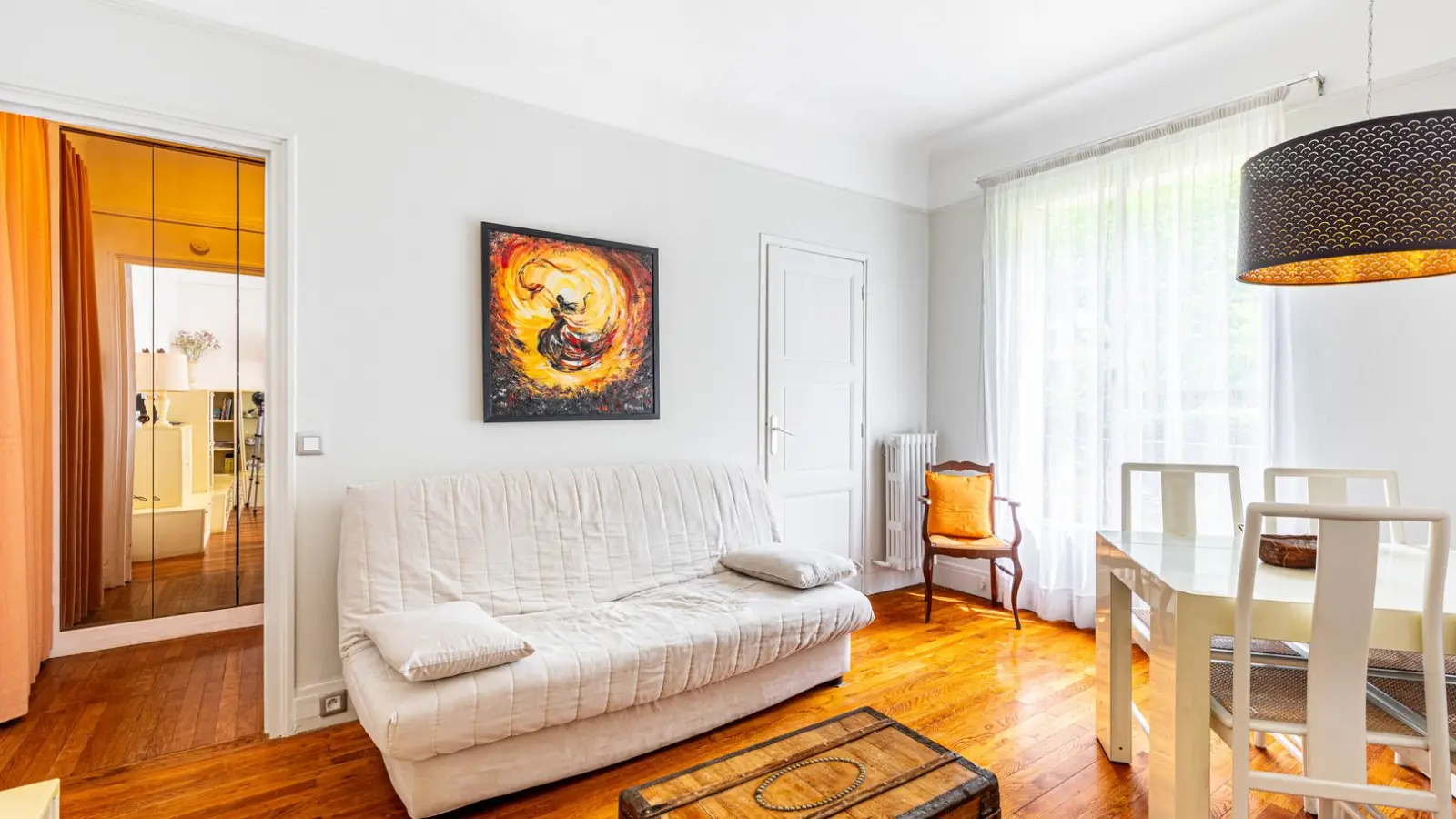Flat Boulevard Suchet in Paris