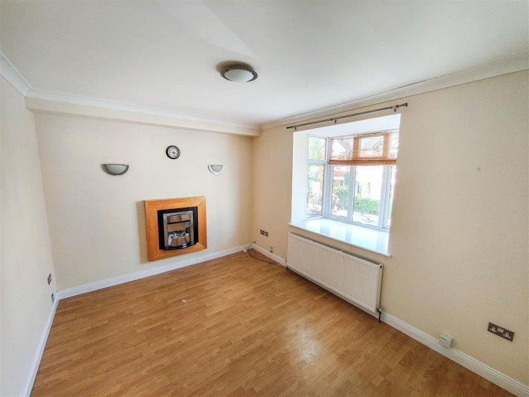 Flat Earlsdon Street in Coventry