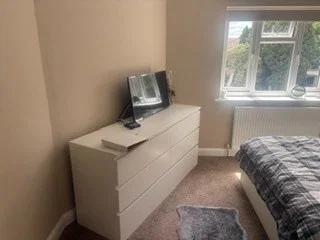 Room Lannock Road in Greater London