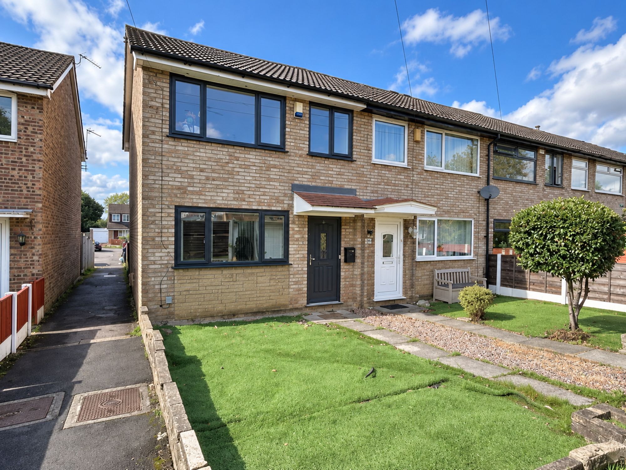 House Howden Close in Stockport