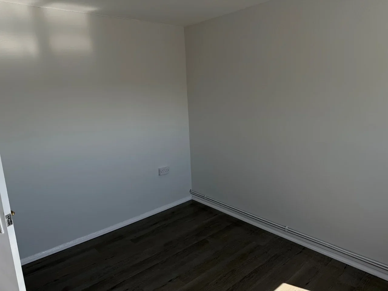 Flat Lenthall Avenue in Grays