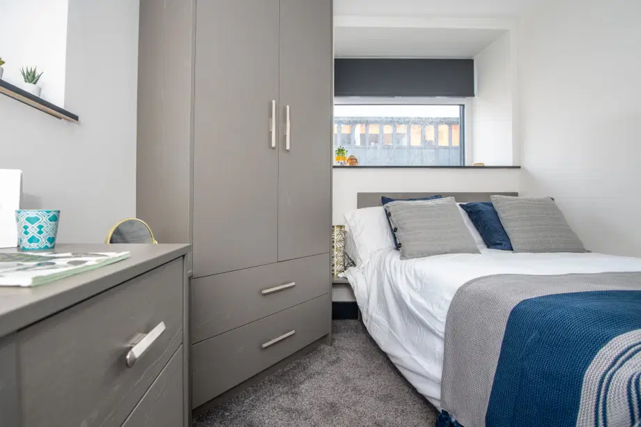 Flat Kempston Street in Liverpool