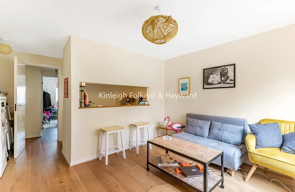 Flat Caledonian Road in Greater London