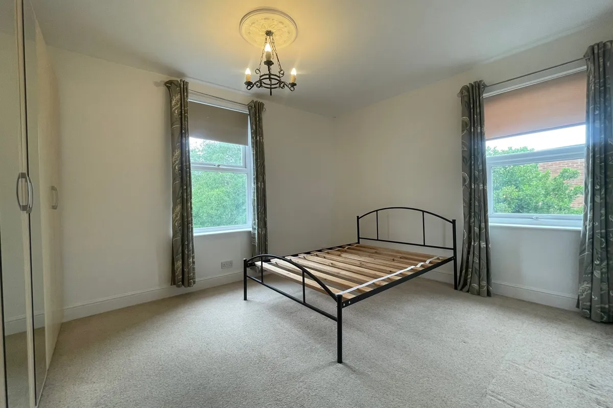 Flat Tovells Road in Ipswich
