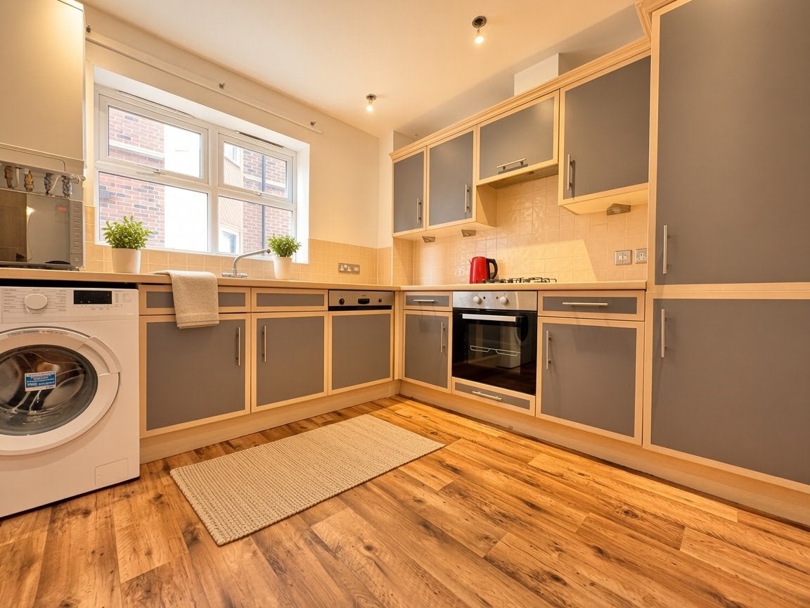 Flat Carisbrooke Road in Leeds