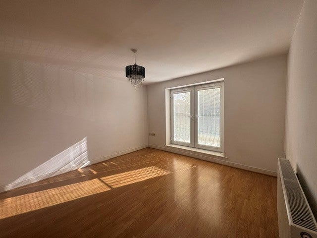 Flat Grasmere Street in Leigh