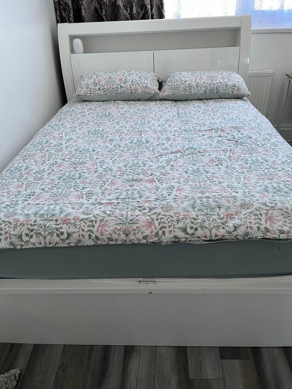 Room Ravenscroft Street in Greater London