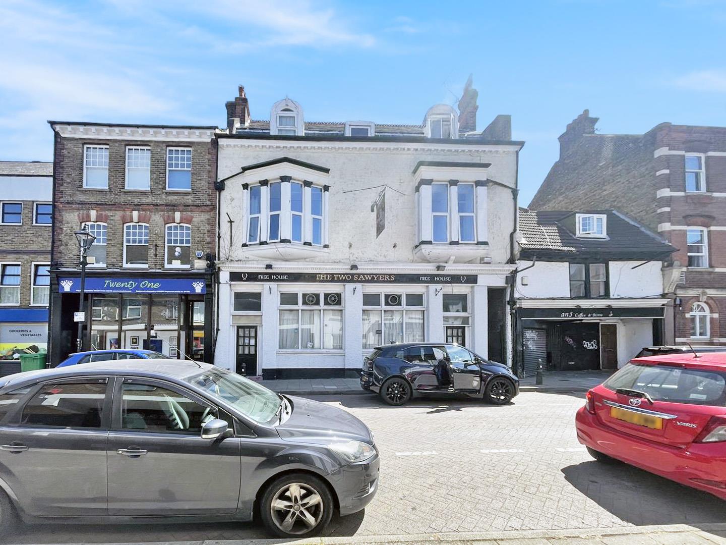 Flat High Street in Gillingham