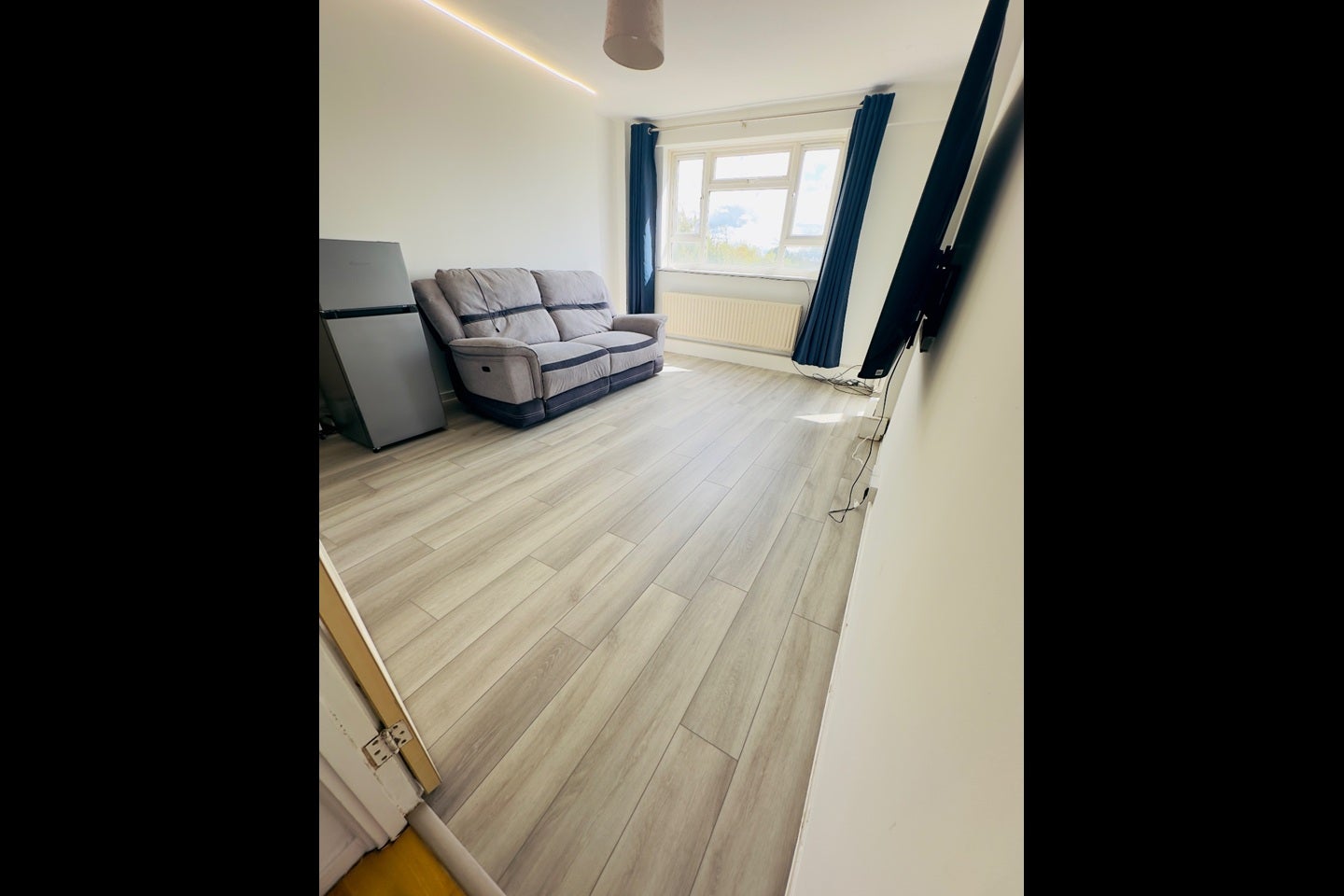 Flat Cumberland House in Greater London