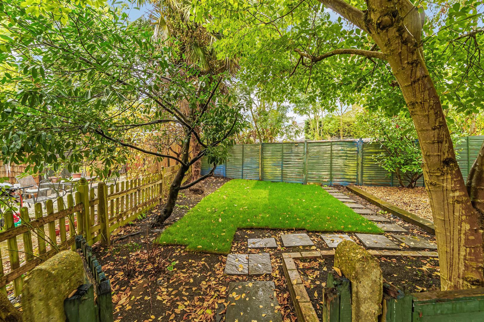 Flat West Barnes Lane in Greater London