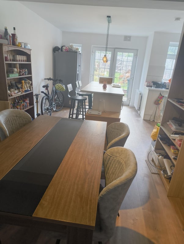 Room Wrigsham Street in Coventry