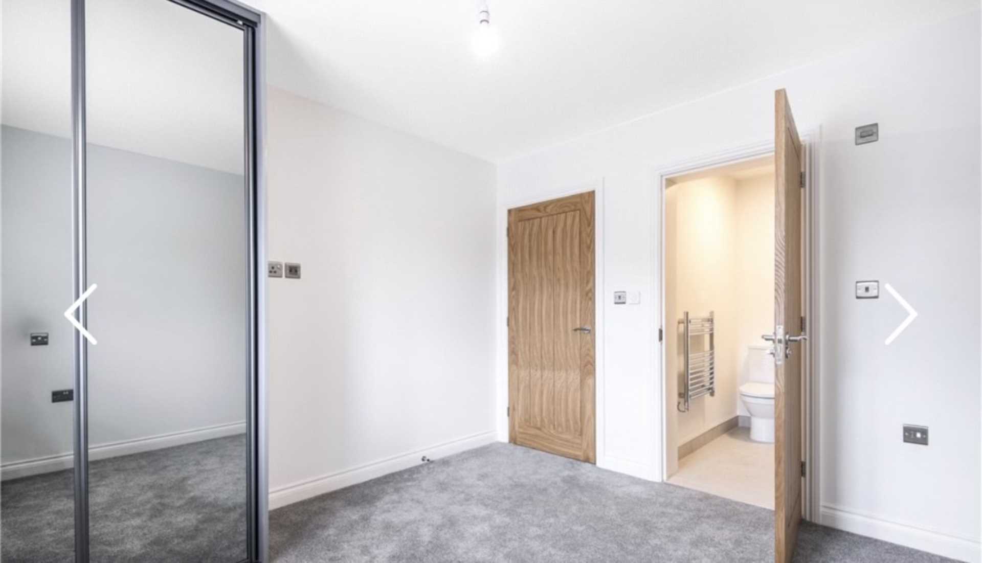 Flat Westbury Lane in Newport Pagnell