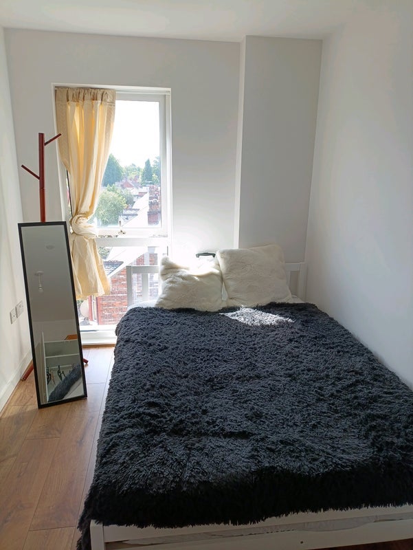 Room Princess Road in Manchester