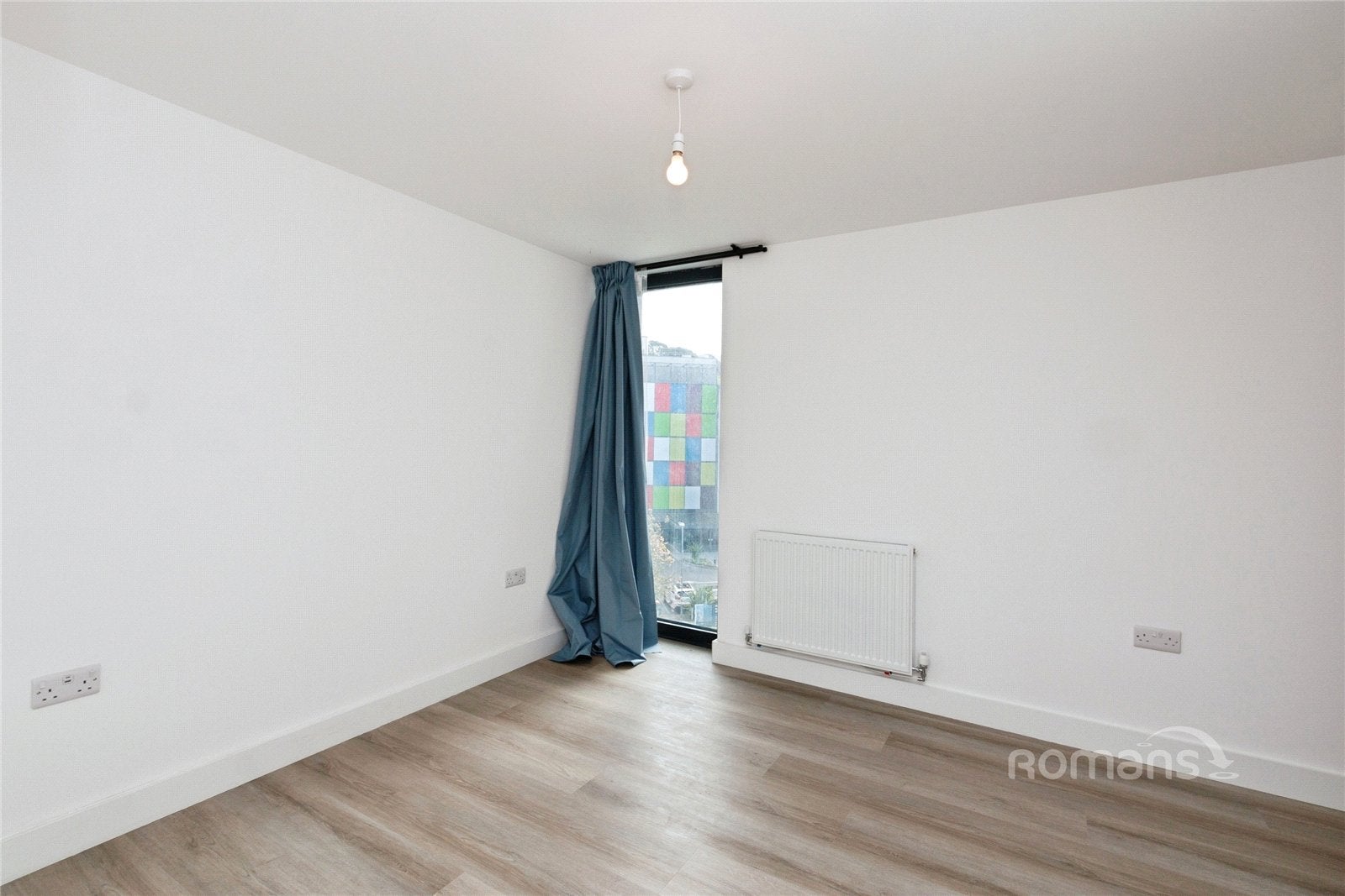 Flat Farnborough Road in Rushmoor