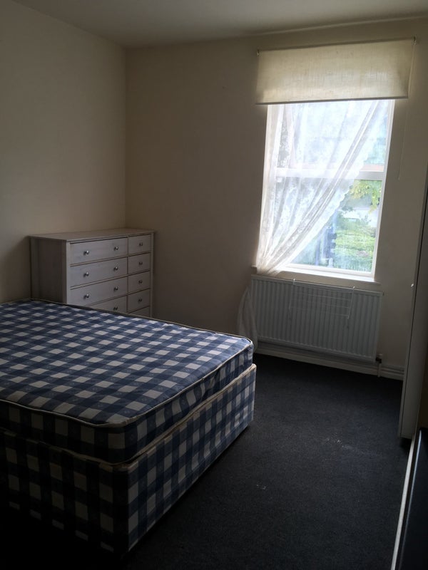 Room Infirmary Road in Sheffield