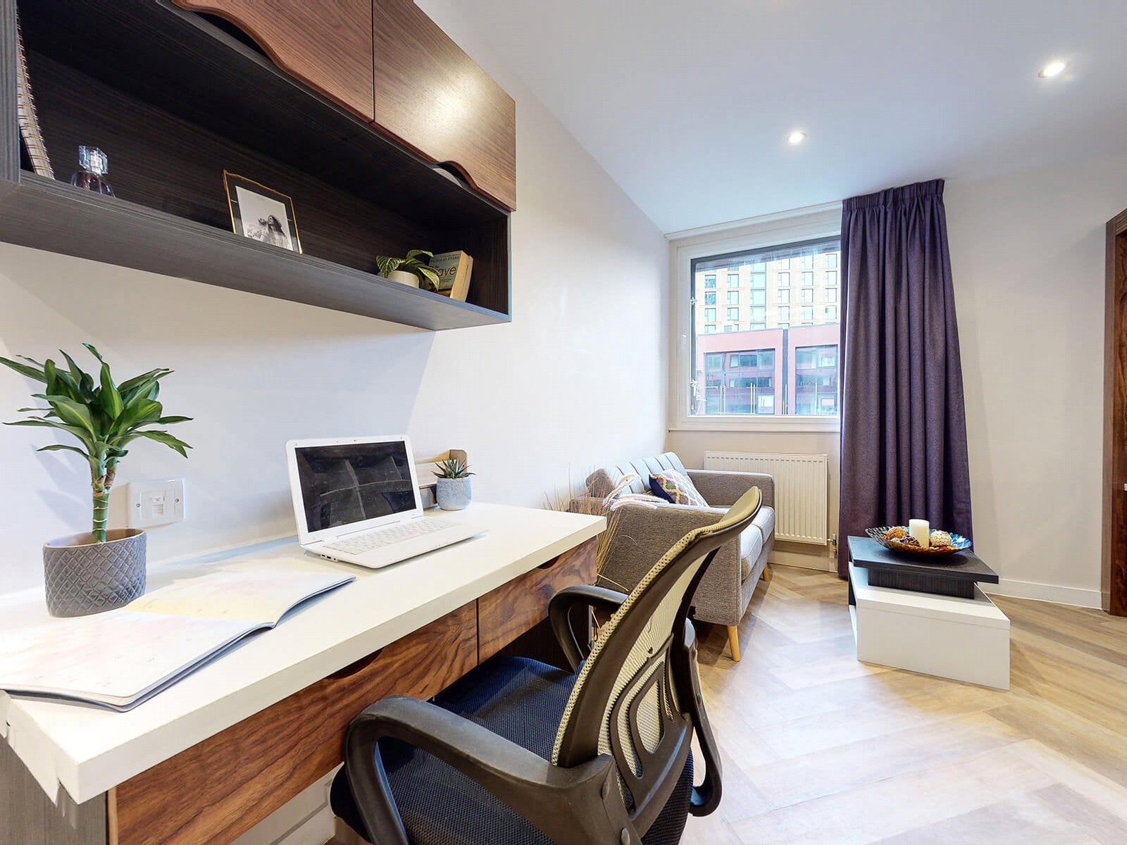 Flat Wade Lane in Leeds