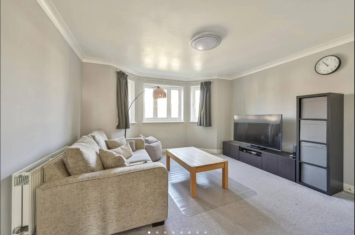 Flat Sir Cyril Black Way in Greater London