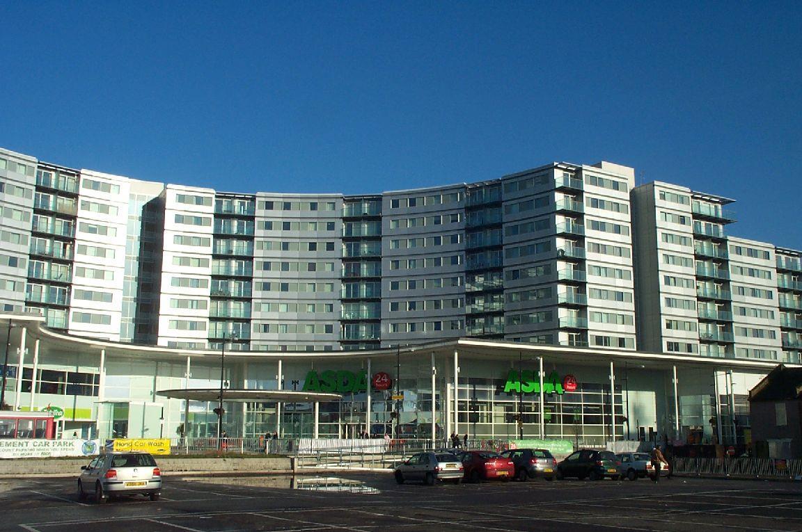 Flat Prince Regent Road in Greater London