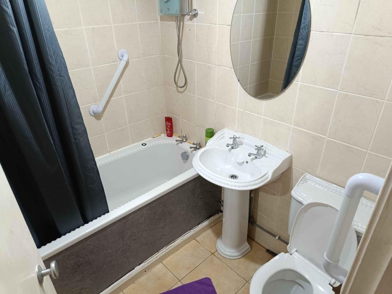 Room Pennywell Gardens in City of Edinburgh