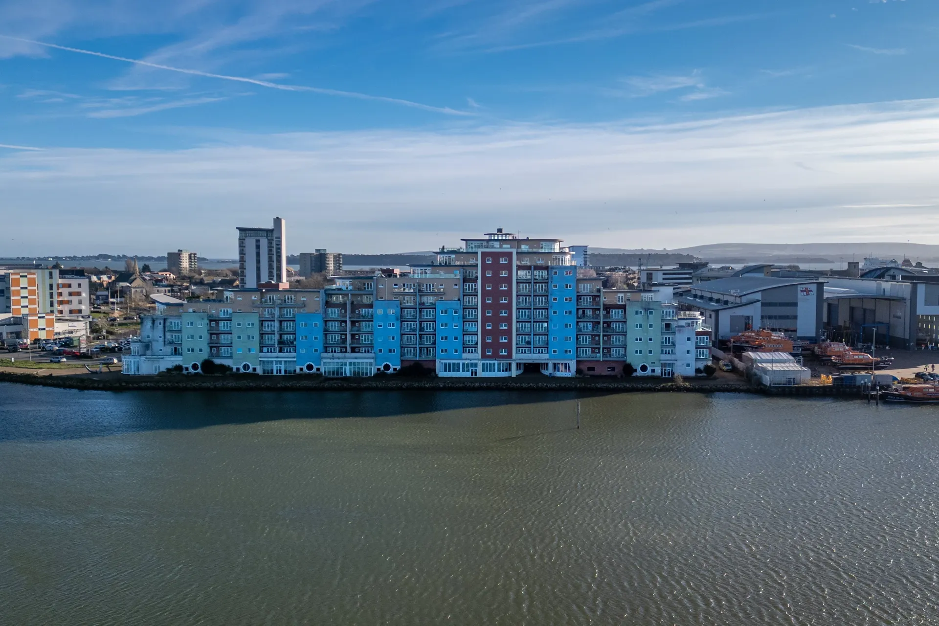 Flat Lifeboat Quay in Poole