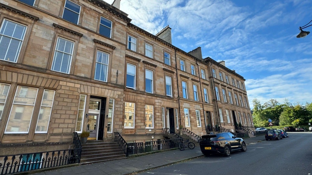 Flat Park Circus Place in Glasgow