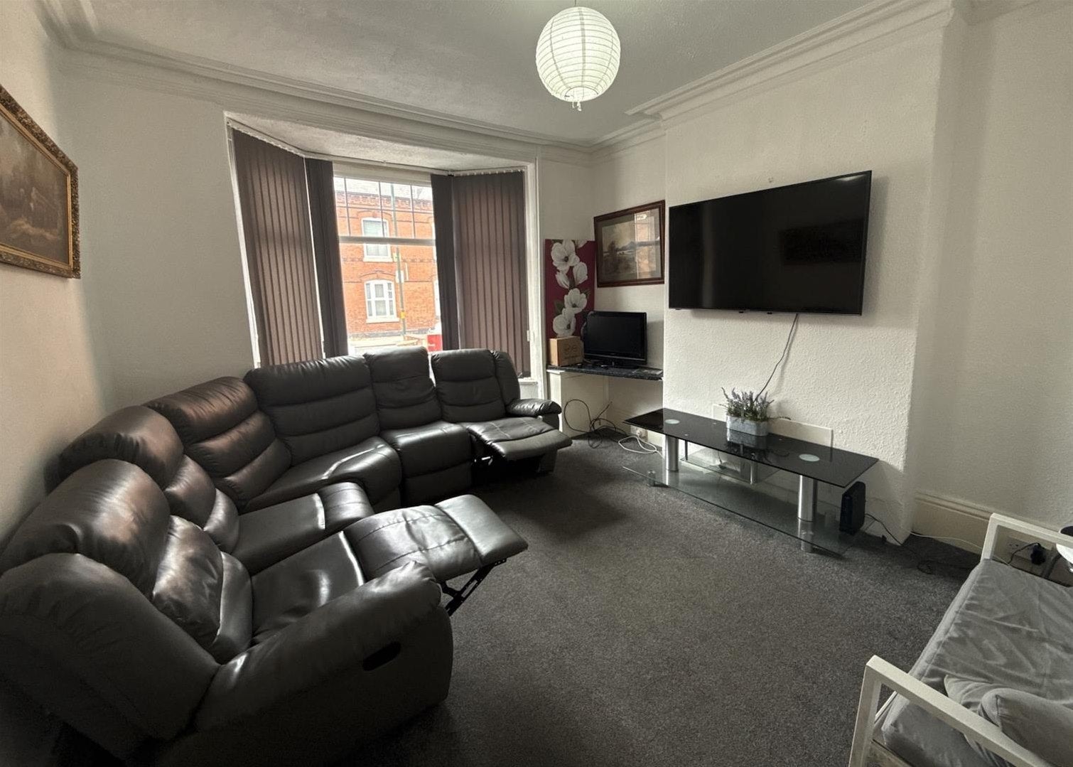 Room Sefton Road in Birmingham