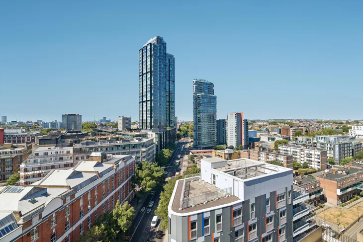 Flat City Road in Greater London