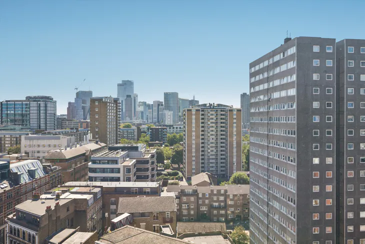 Flat City Road in Greater London