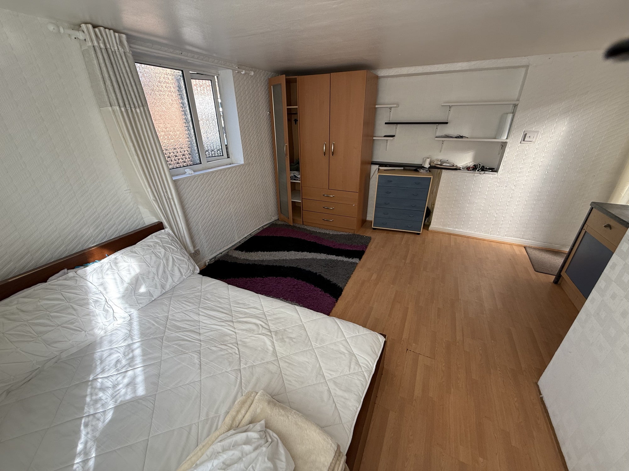 Flat Dockwell Close in London