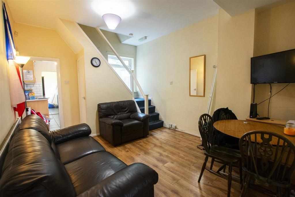 Flat Teignmouth Road in Birmingham