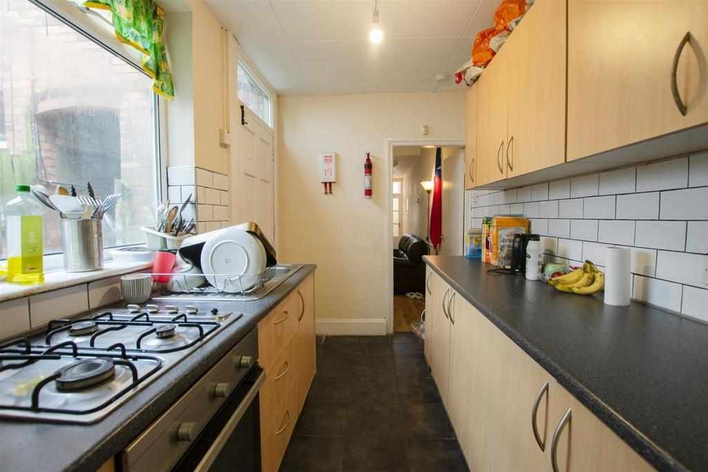Flat Teignmouth Road in Birmingham