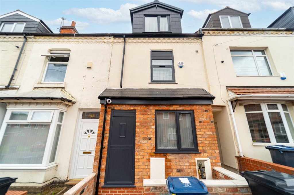 Flat Heeley Road in Birmingham