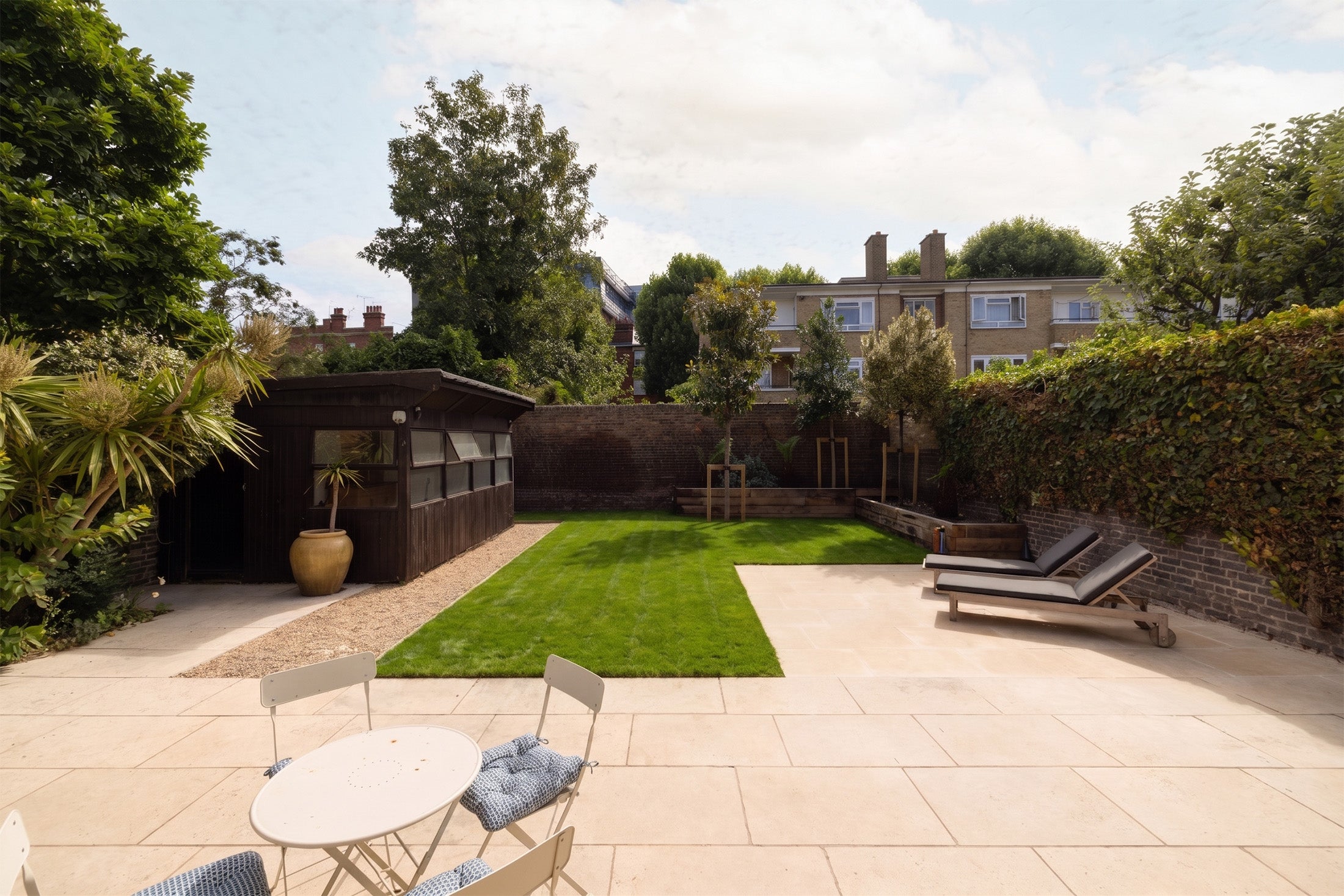 House Rivercourt Road in Greater London