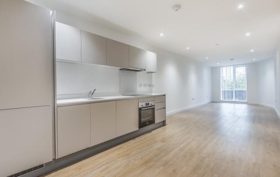 Flat Bond Way in Bracknell