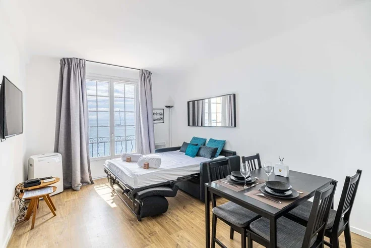 Appartement Promenade Jean Gismondi à Antibes