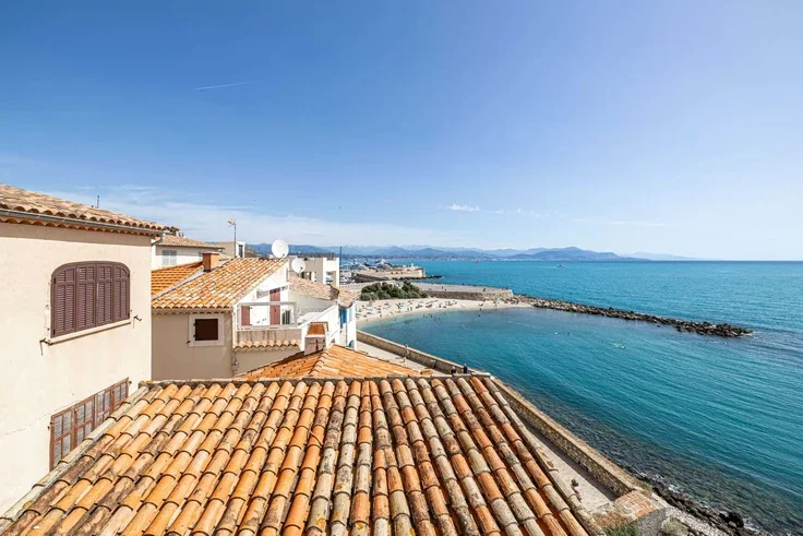 Appartement Promenade Jean Gismondi à Antibes
