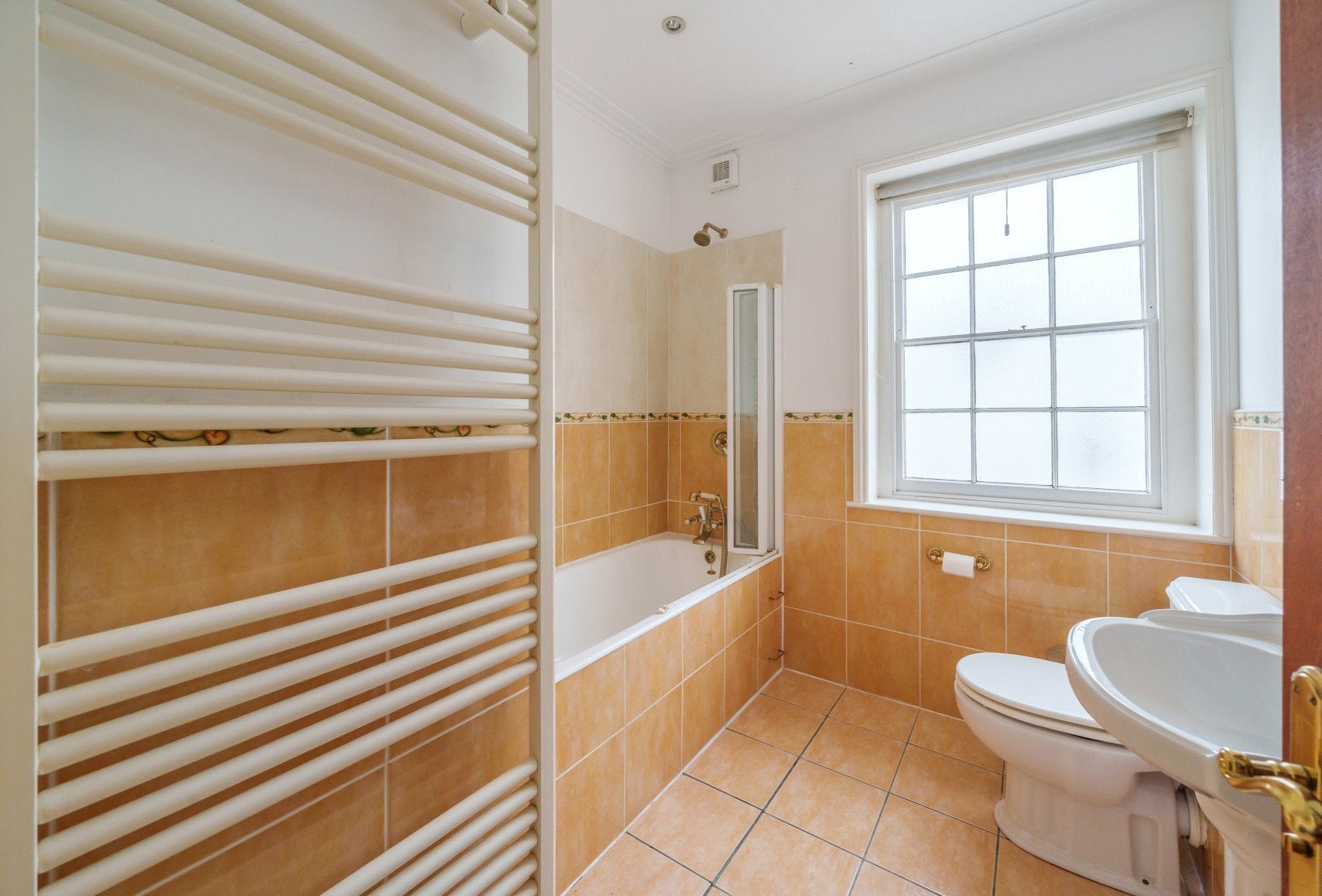 Flat Vittoria Walk in Cheltenham