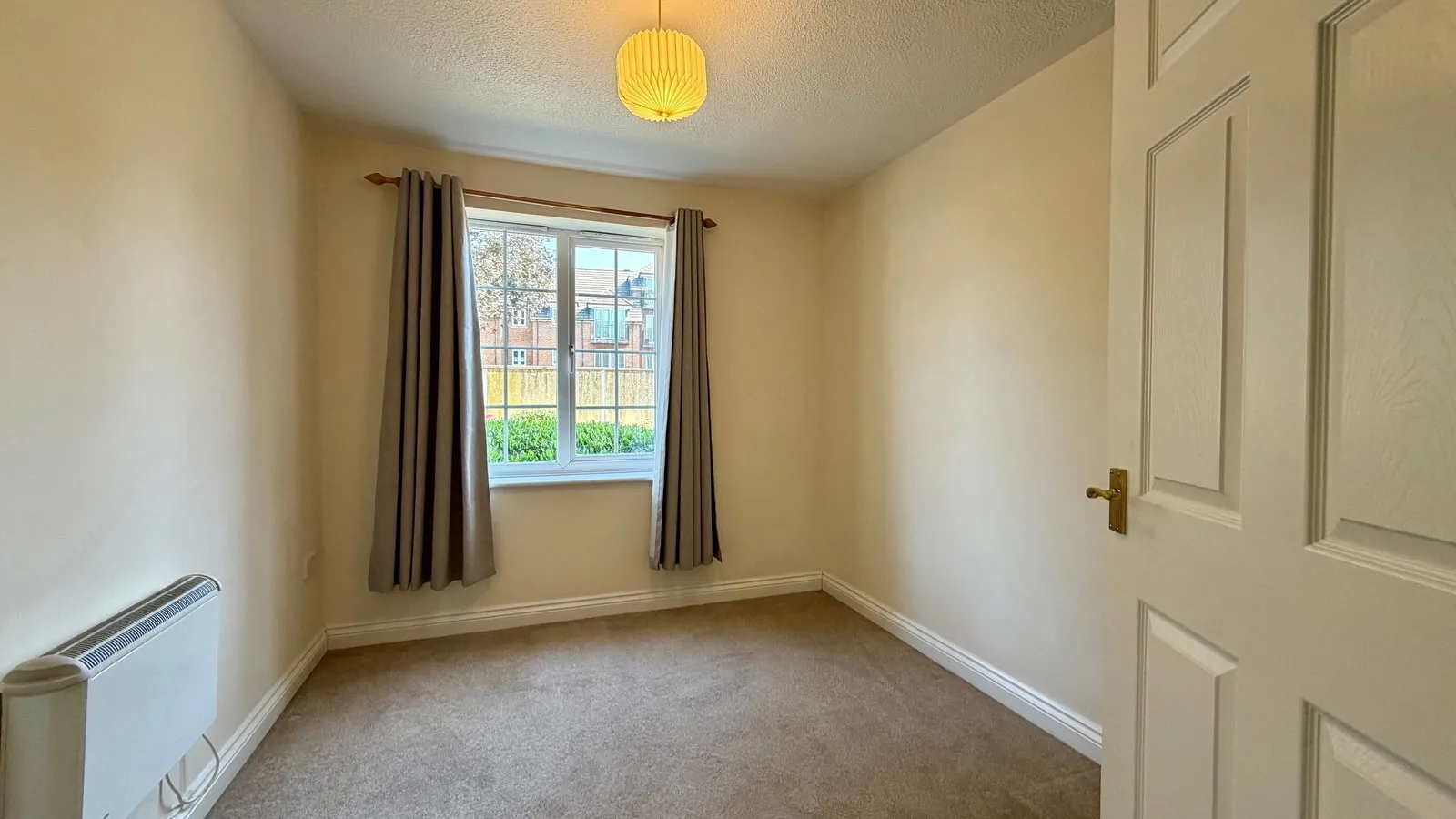 Flat Bartholomew Court in Newbury