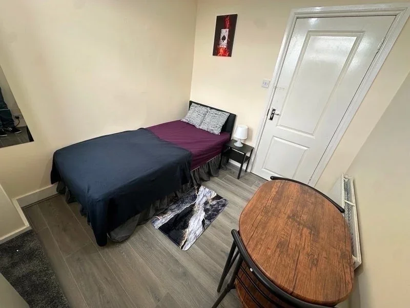 Room Preston Road in Greater London