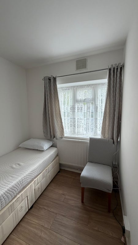 Room Sultan Terrace in Greater London