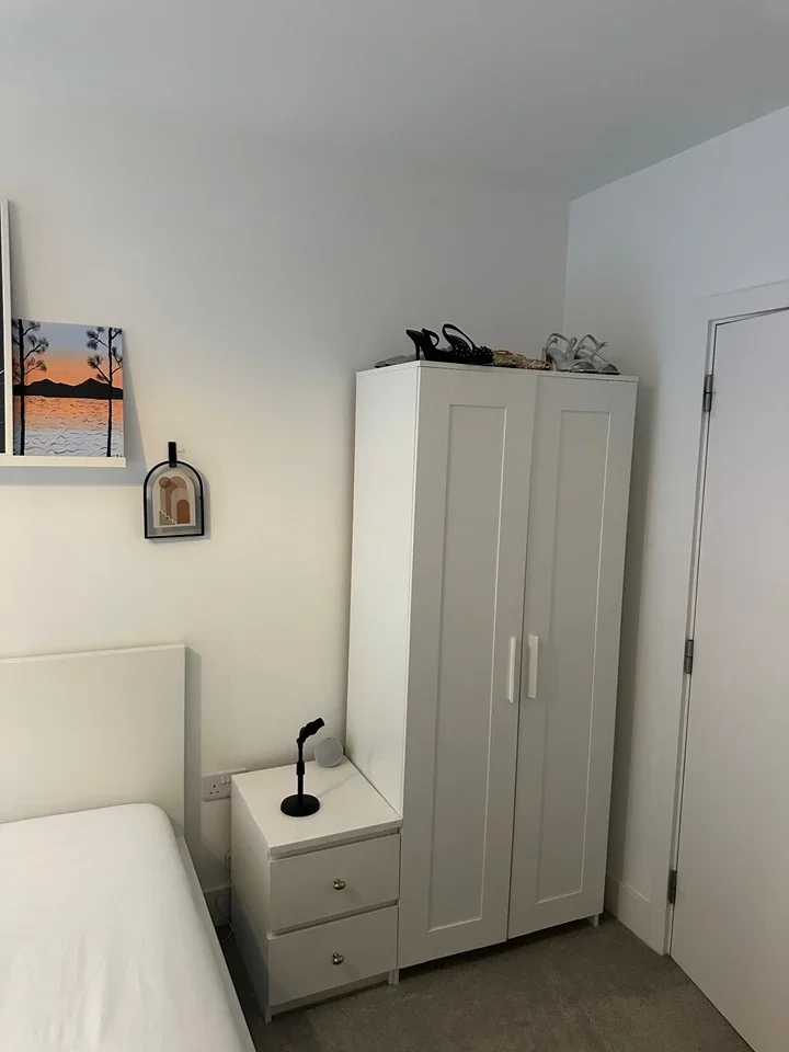 Room Nest Way in Greater London