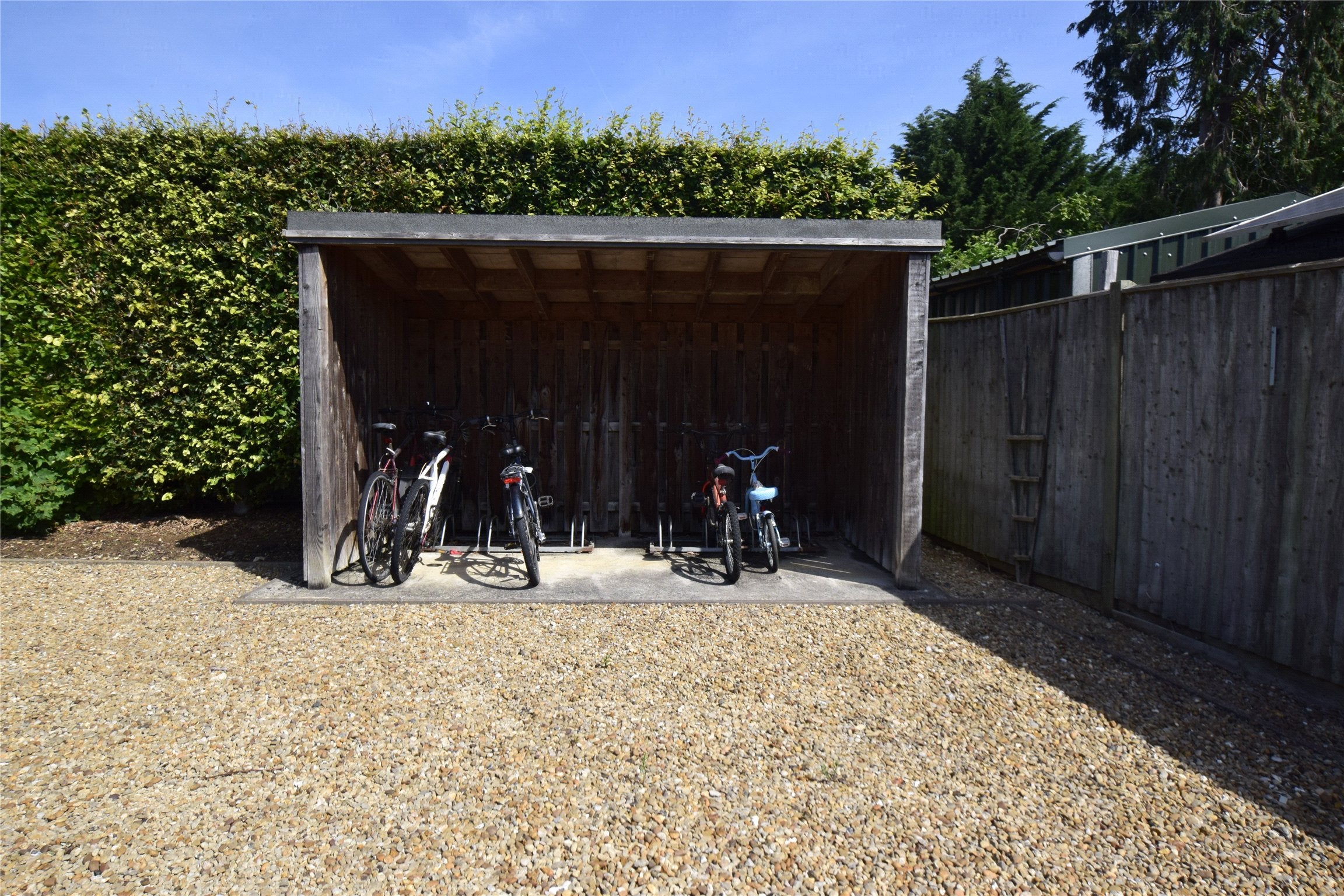 Flat Fullwell Close in Vale of White Horse