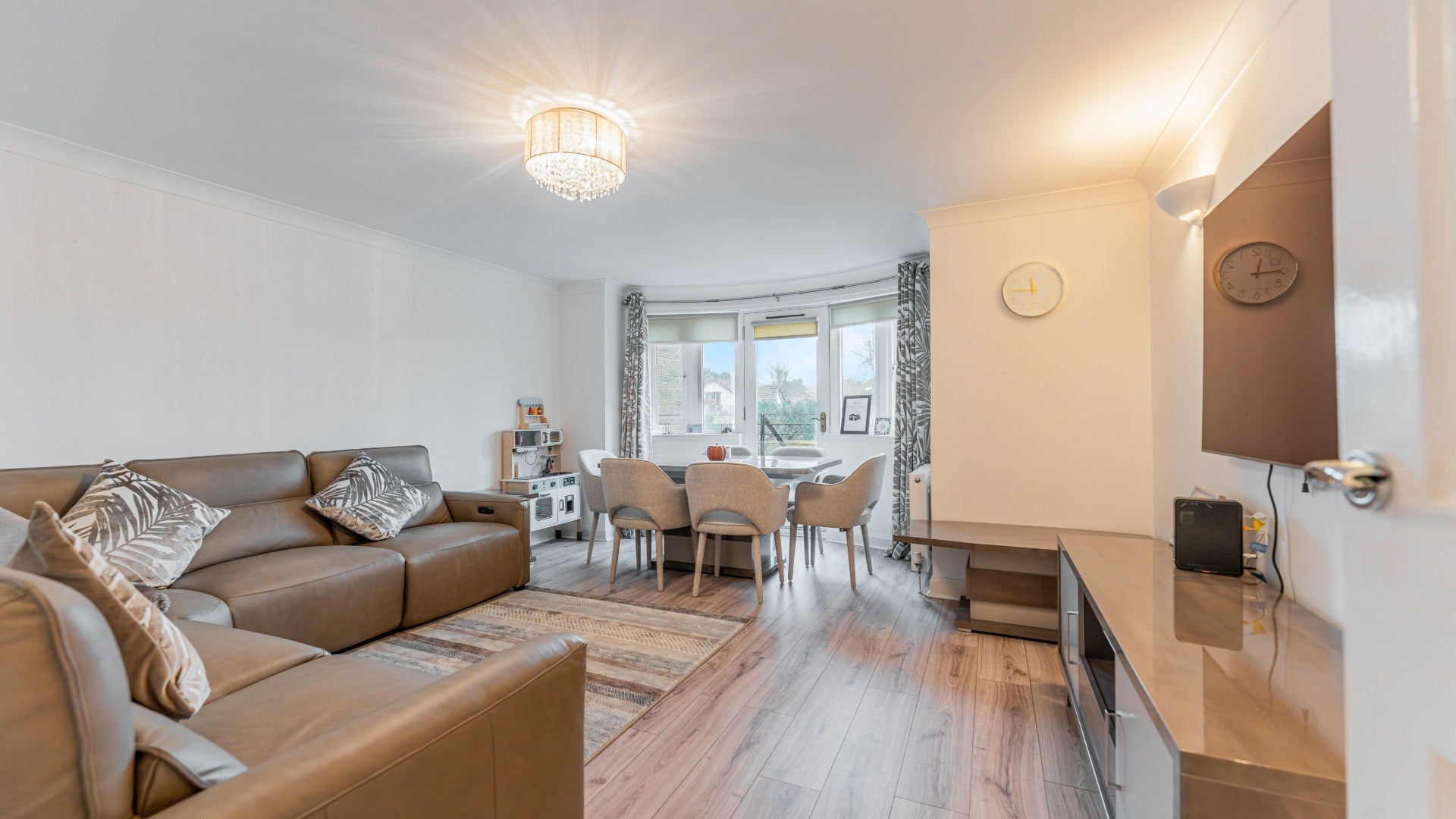 Flat Fernlea in Bearsden
