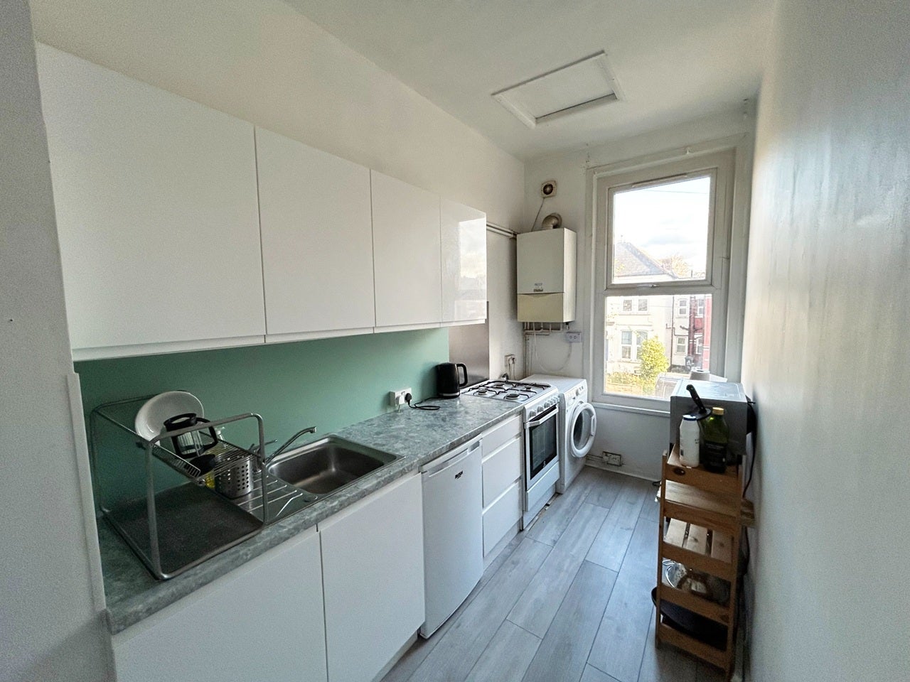 Flat Belmont Road in Greater London