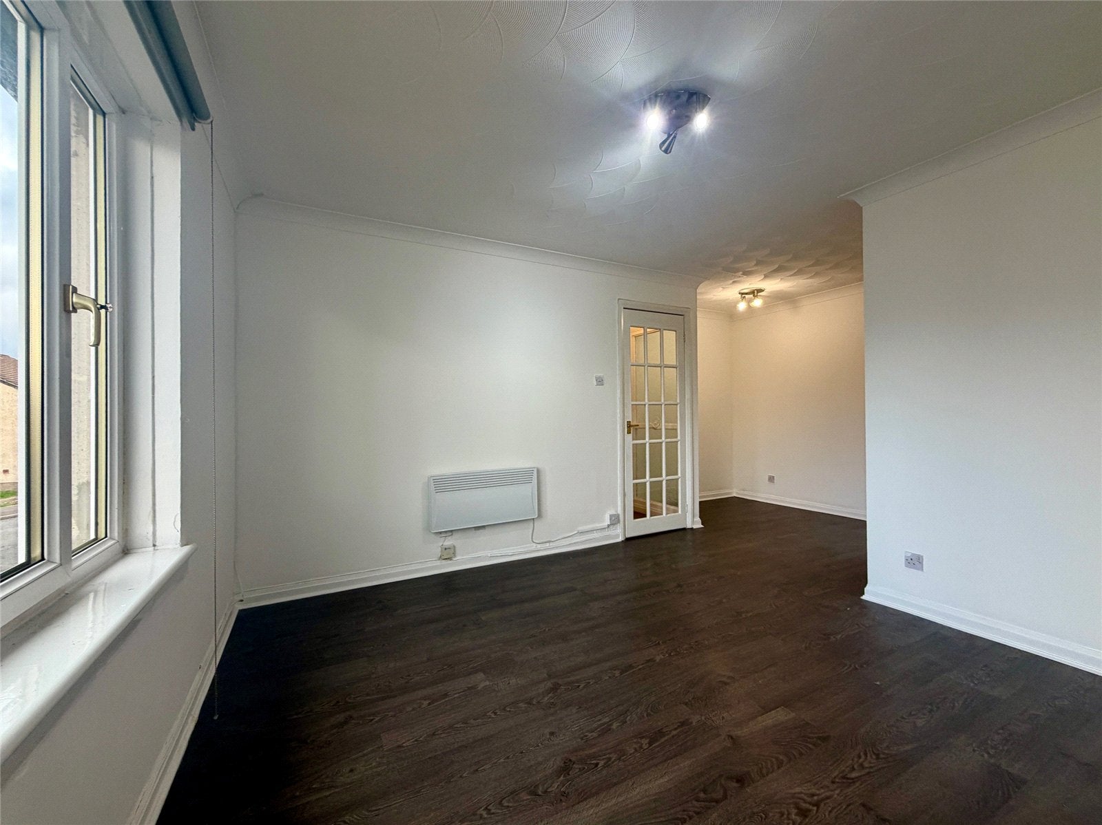 Flat Muirhead Drive in Newarthill