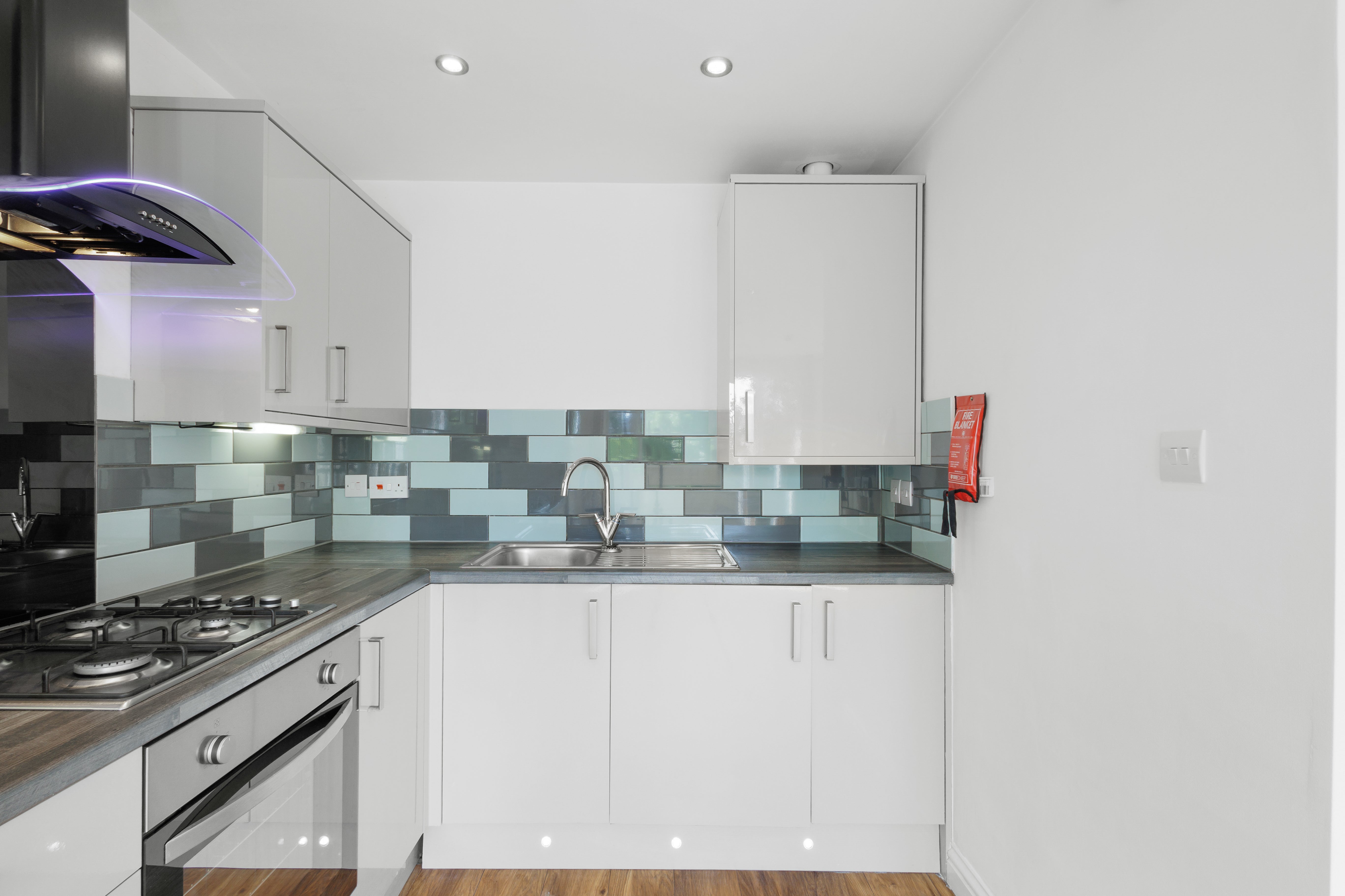 Flat Grosvenor Road in Bristol
