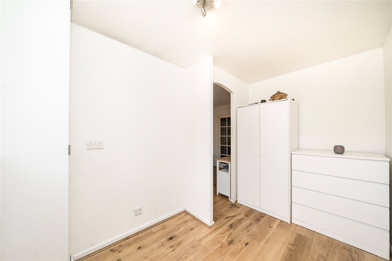 Flat Crosslet Vale in Greater London