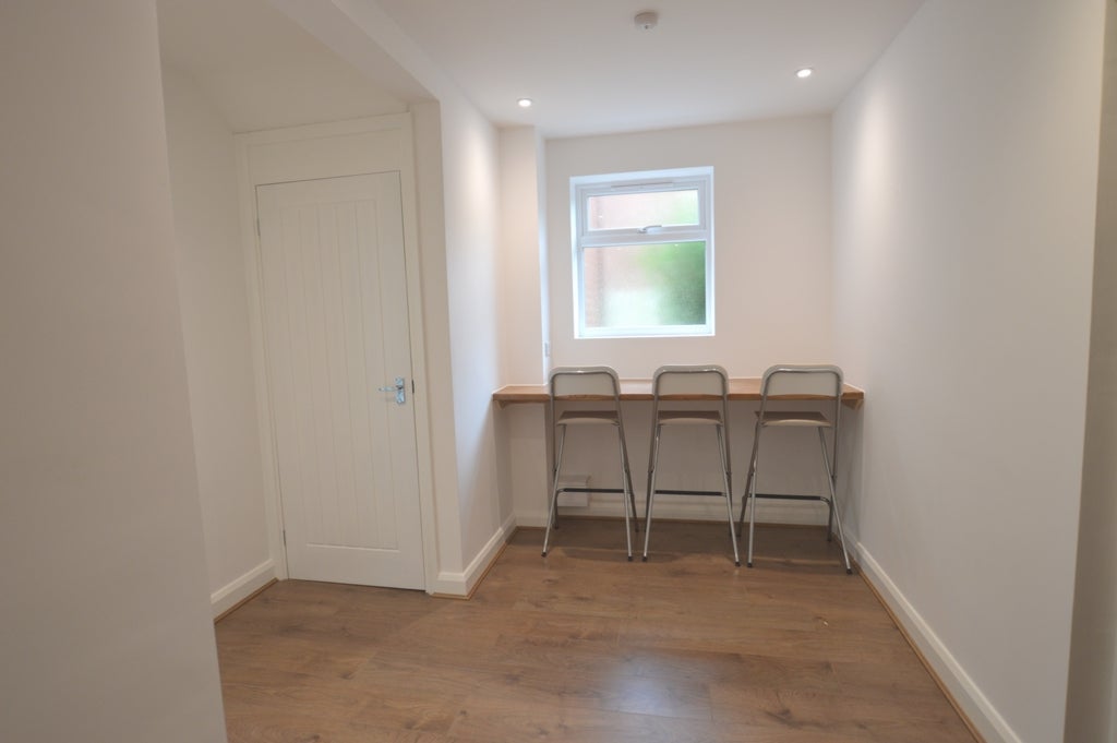 Room Maude Crescent in Watford