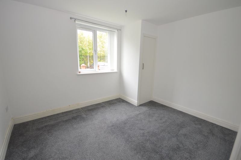 Flat Willow Way in Liverpool