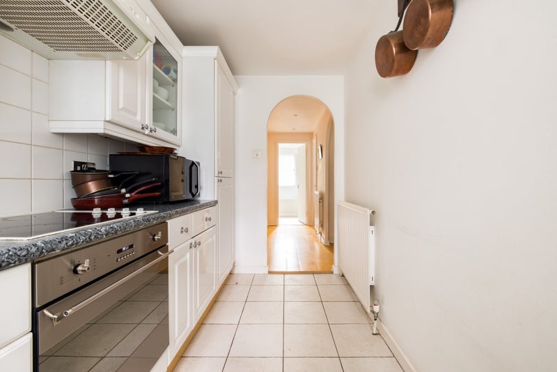 Flat Brompton Park Crescent in Greater London